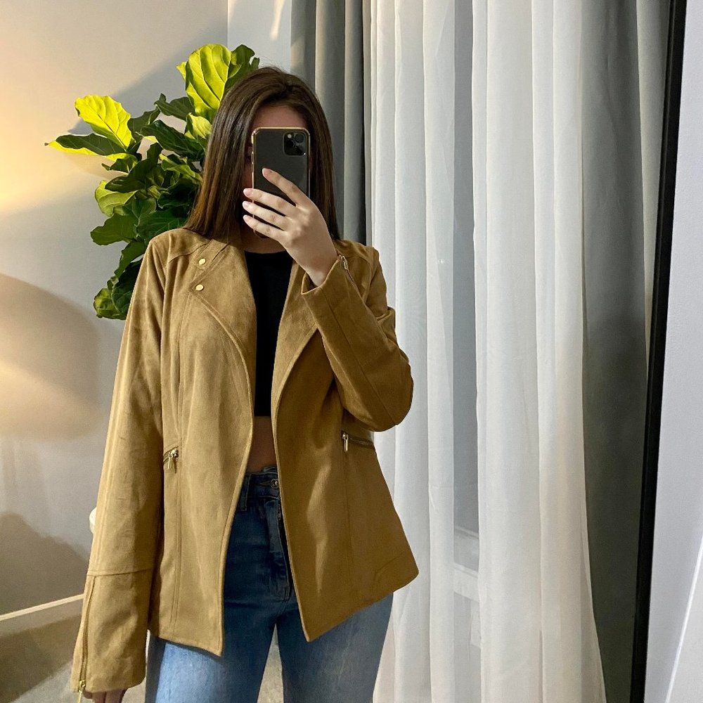 Jacket - Picture 2 of 4